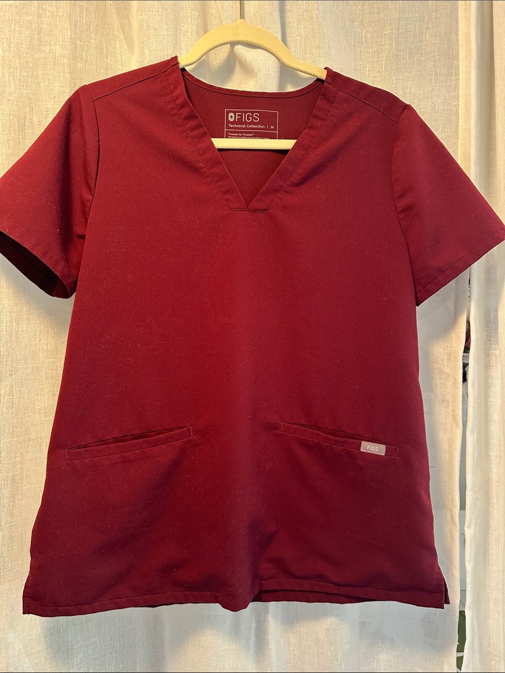 FIGS Women's Casma V-Neck Scrub Top in Burgundy